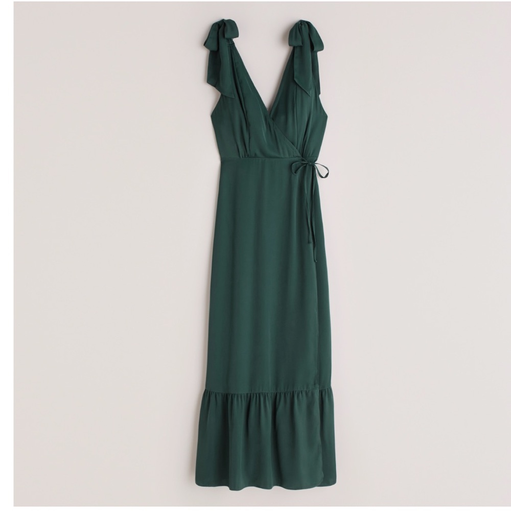 Elegant Green silk wrap  Dress